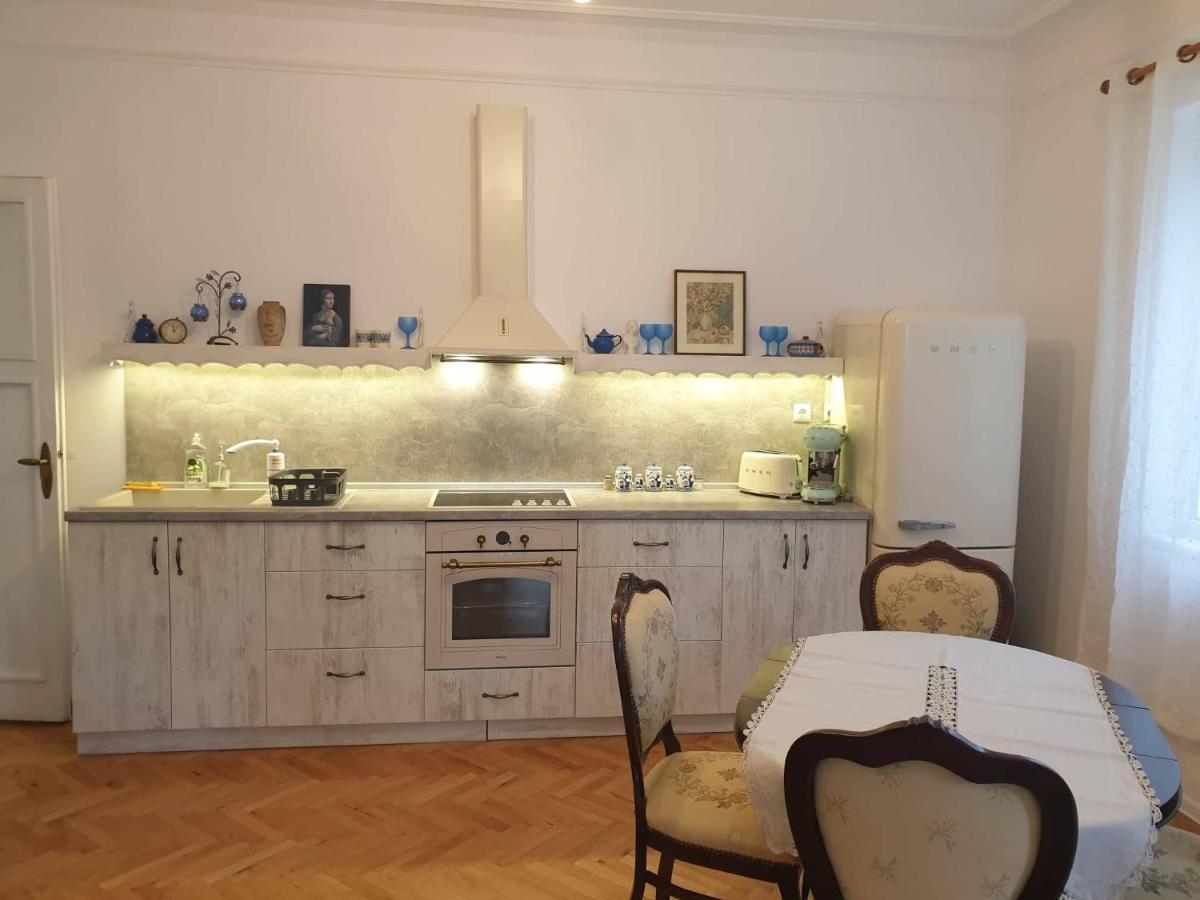 Апартамент Boho Chic 2 Free Parking Varna Exterior photo